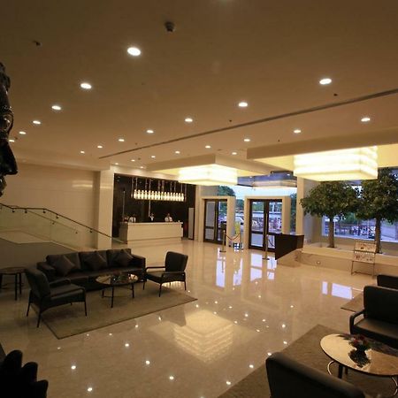 โรงแรม กอธัม แกรนด์ - เทนาลิ Tenali ภายนอก รูปภาพ